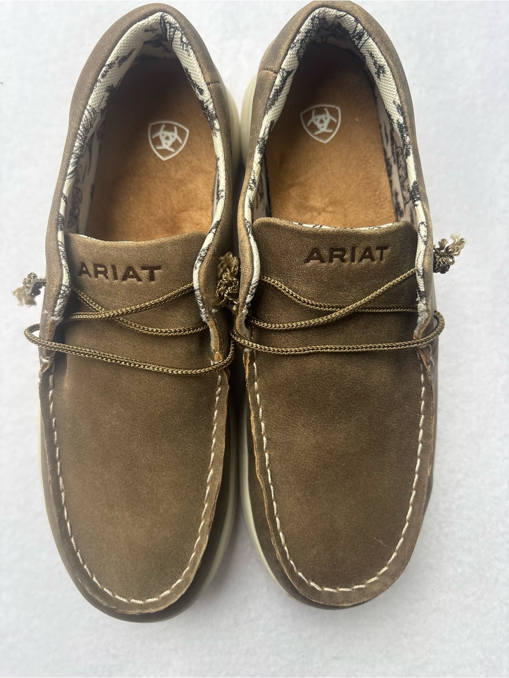 Ariate Men’s Hilo Shoe Style #1053588